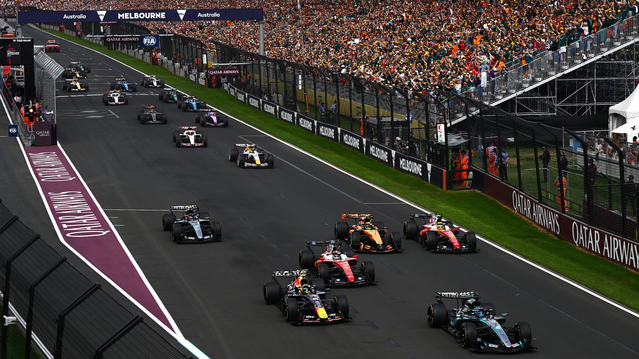 Russell svela la falla nel nuovo regolamento F1 sulle partenze: "C'è un bug nel giro di formazione"