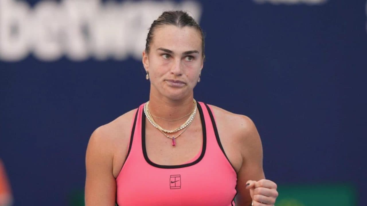 Sabalenka insulta una tifosa durante la finale di Miami: "Abbiamo sbagliato entrambe, mi spiace"