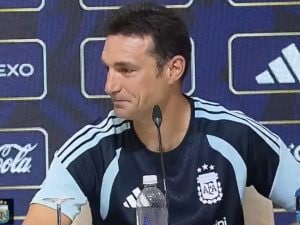 Scaloni si commuove e lascia la conferenza stampa: non riesce a parlare dell’infortunio di Panichelli