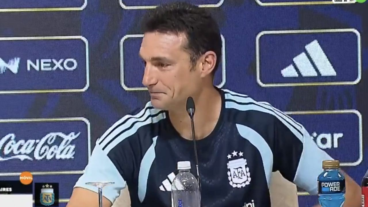 Scaloni si commuove e lascia la conferenza stampa: non riesce a parlare dell'infortunio di Panichelli