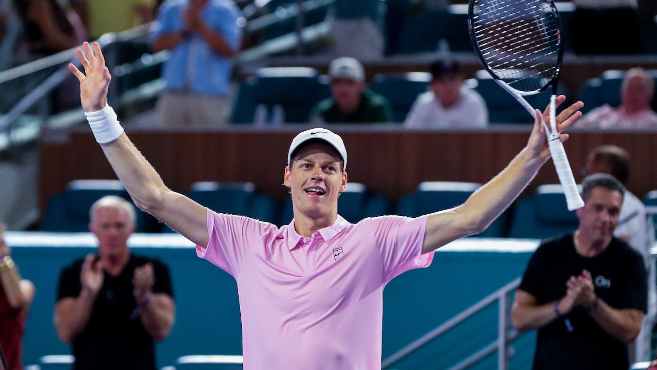 Capolavoro Sinner a Miami: piega Lehecka, vince il Sunshine Double e si avvicina ancora ad Alcaraz
