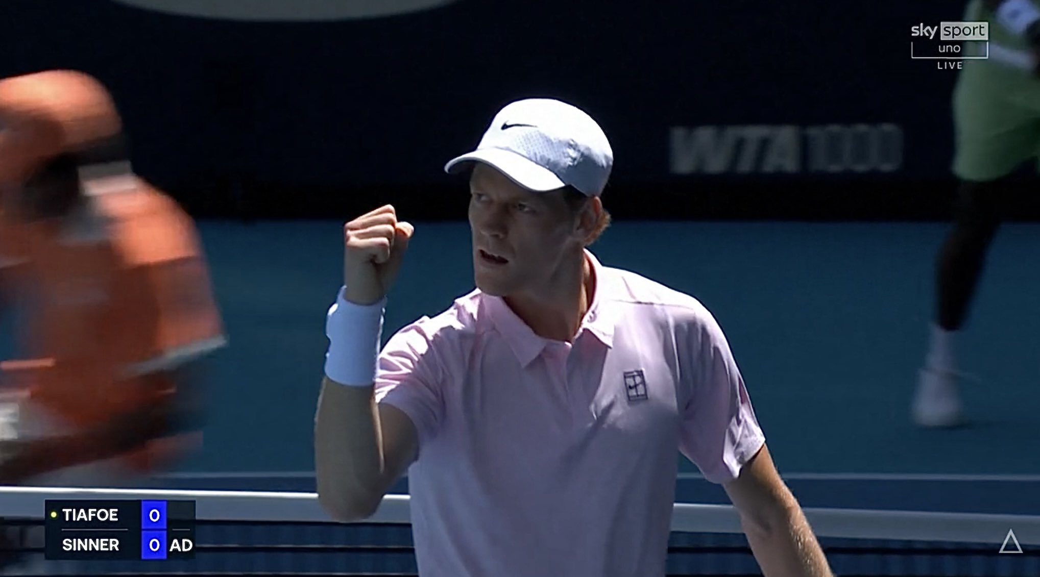 Sinner-Tiafoe 6-2 6-2: Jannik in semifinale a Miami affronterà Zverev o Cerundolo