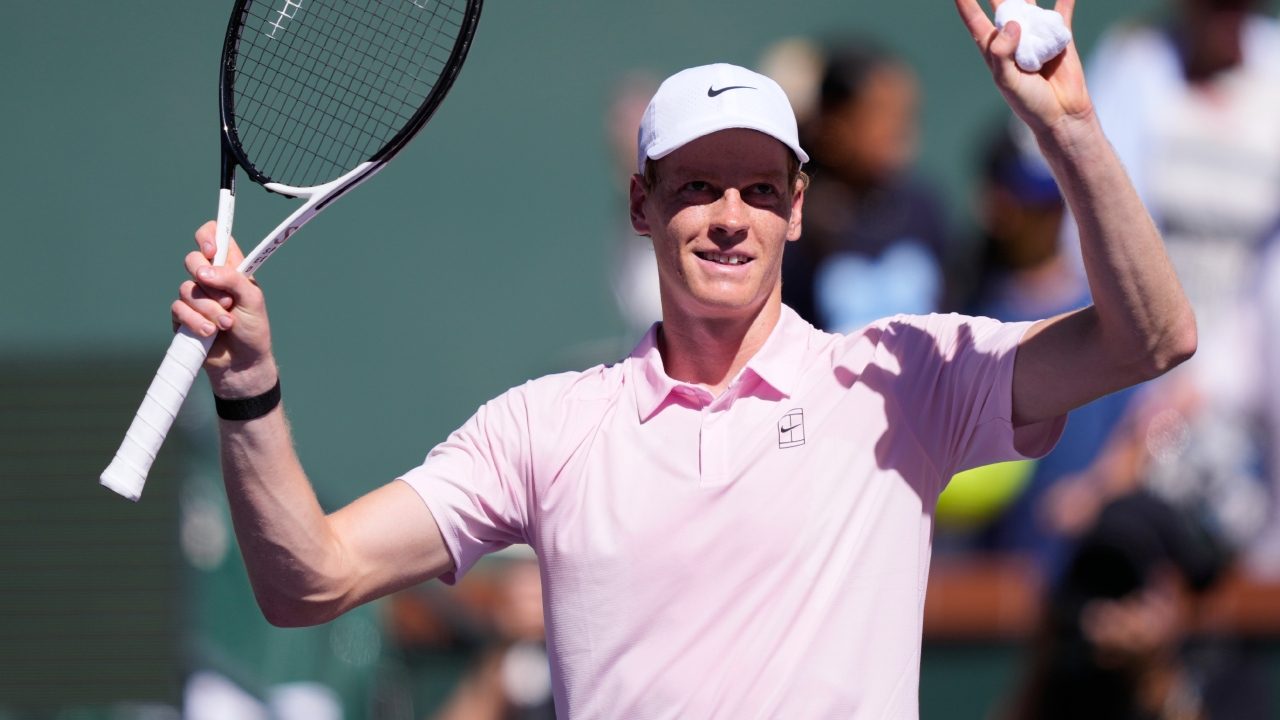 Sinner-Zverev 2-0 (6-2, 6-4) a Indian Wells è Jannik a prendersi la finale in attesa di Alcaraz-Medvedev