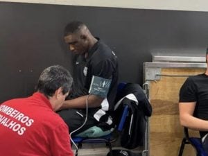 Paura per lo Sporting, la squadra di pallamano si sente male negli spogliatoi per un odore misterioso