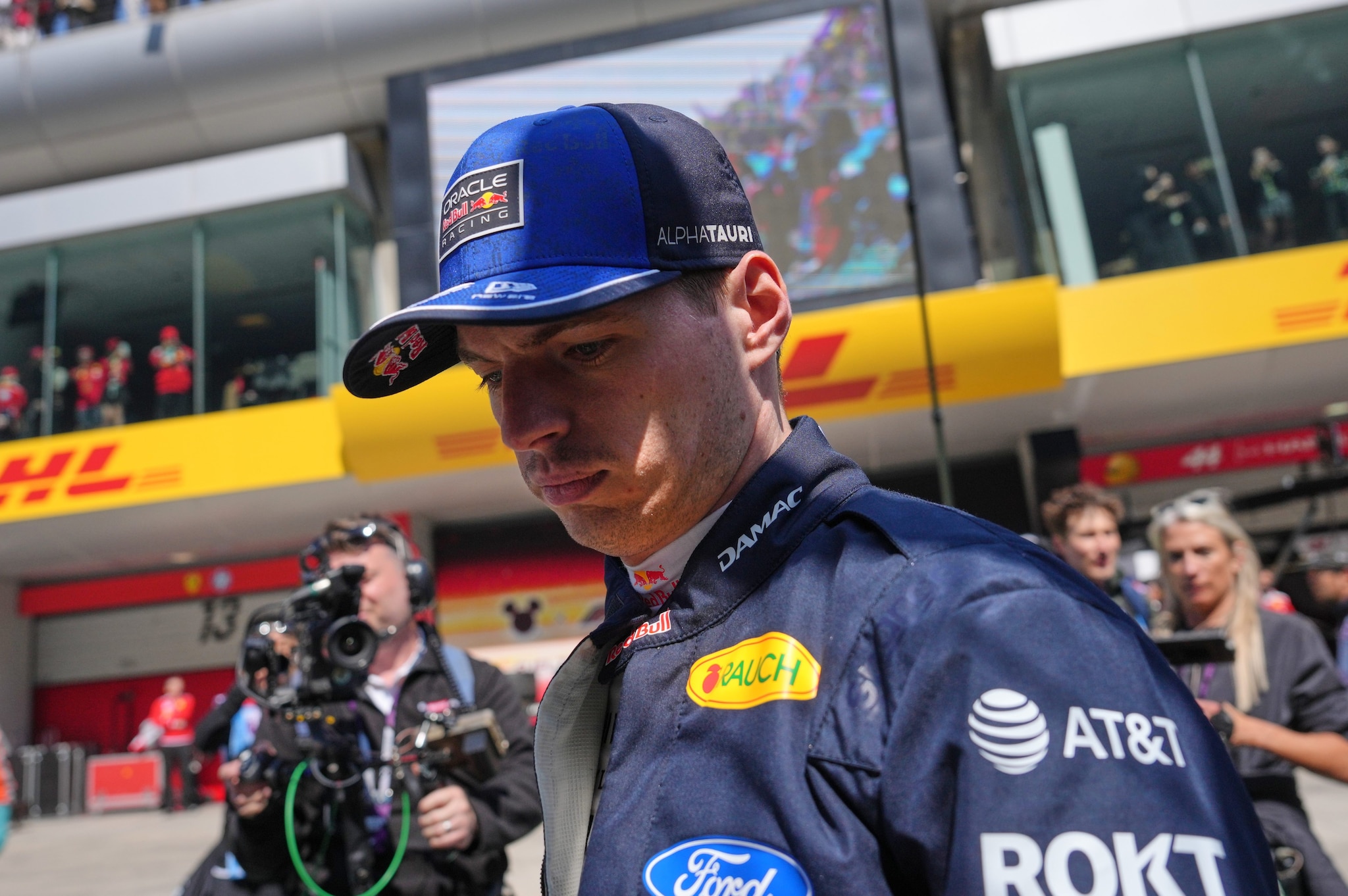 L’espressione rabbuiata di Max Verstappen in Cina dice tutto