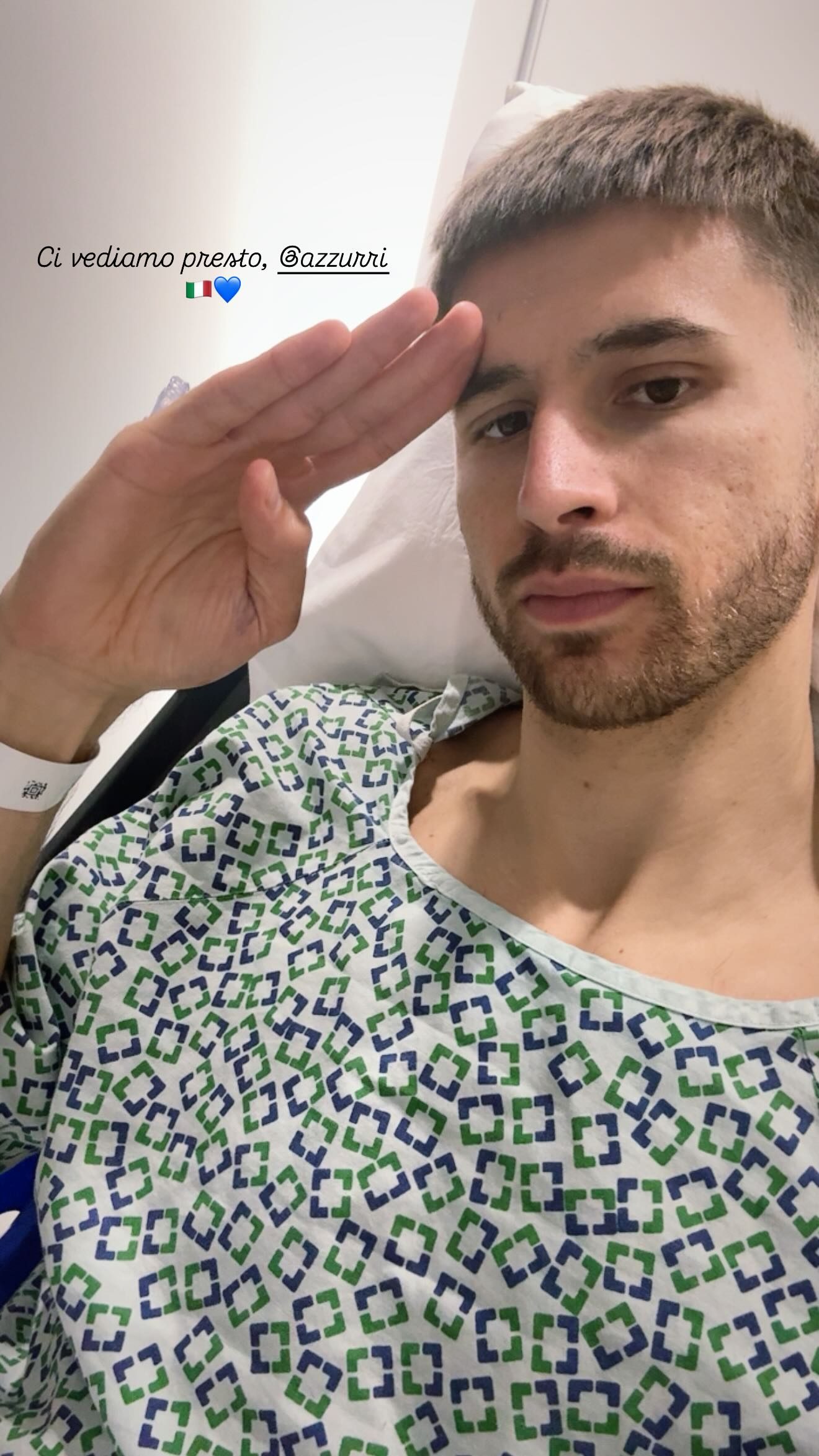 Guglielmo Vicario dall’ospedale mostra la propria vicinanza ai compagni di Nazionale