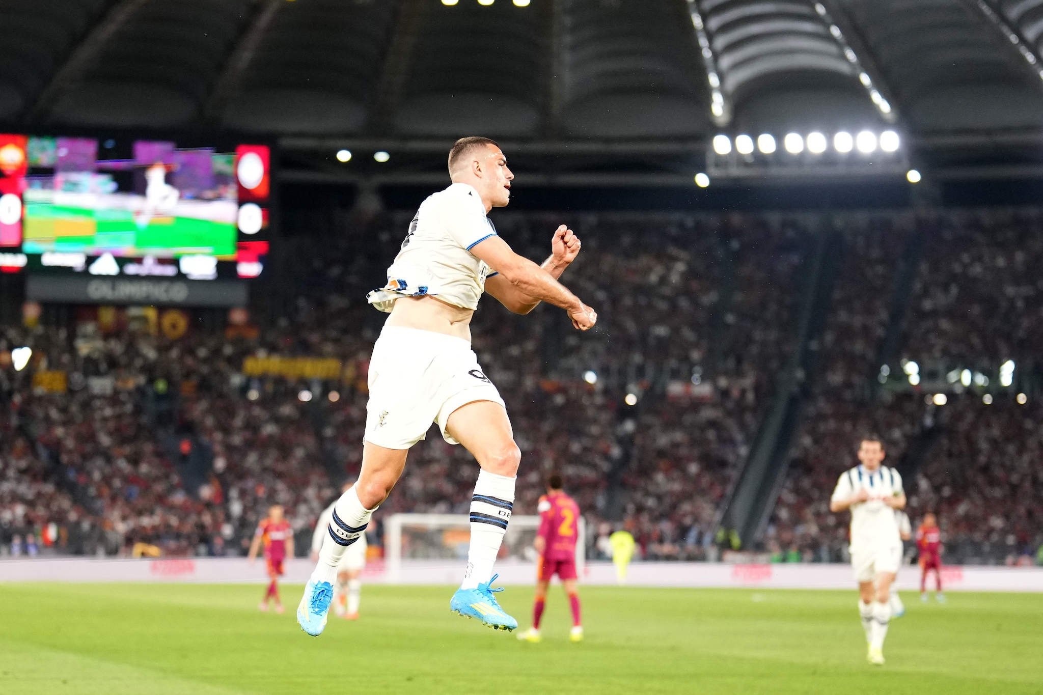 La gioia di Krstovic per il vantaggio dell’Atalanta all’Olimpico