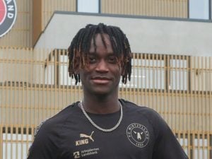 Alamara Djabi accoltellato nella notte: il calciatore sottoposto a due operazioni d’urgenza