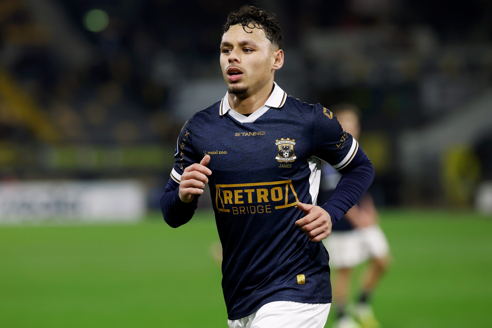 Dean James è uno dei giocatori coinvolti nel caso passaporti