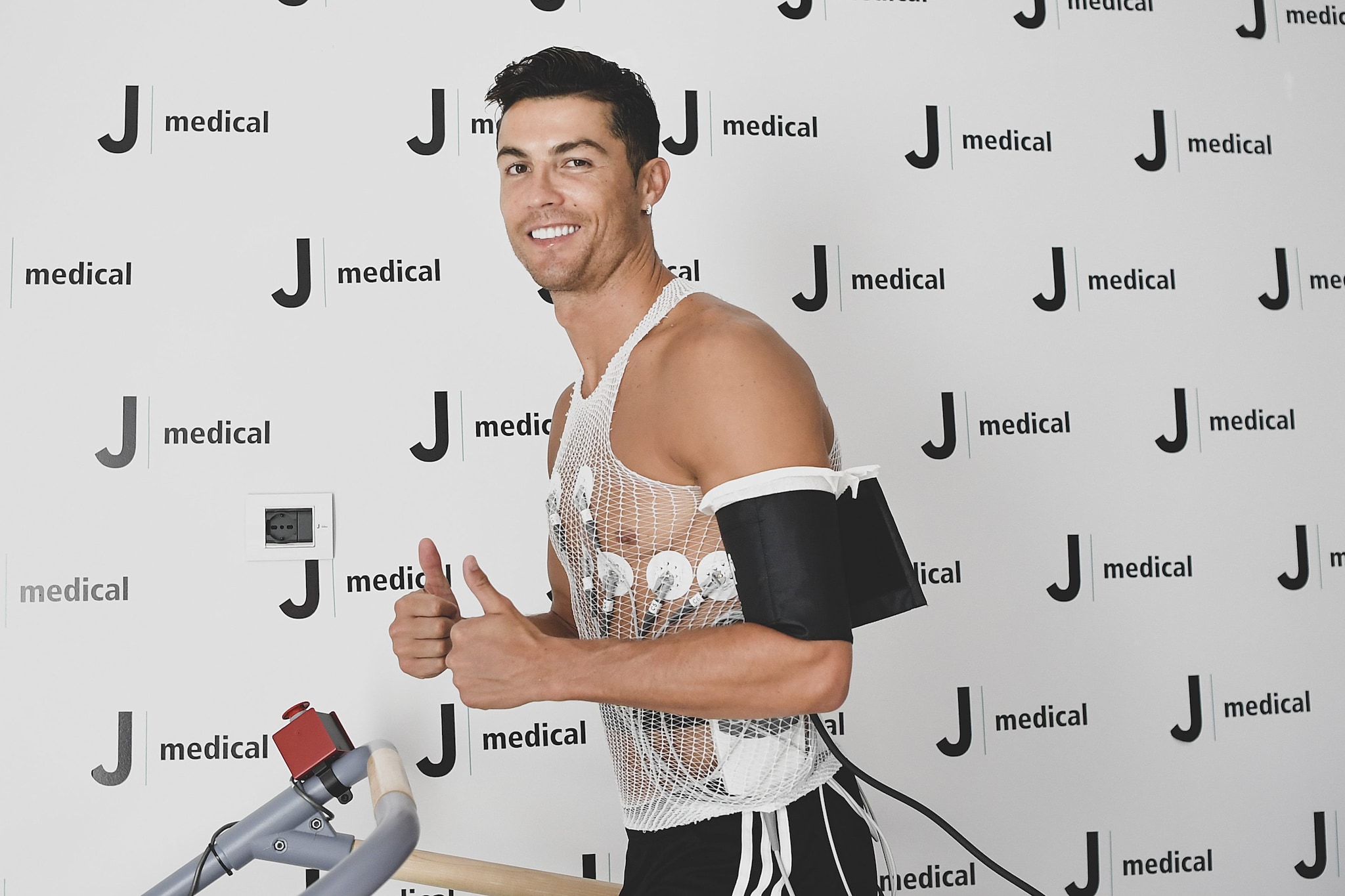 Cristiano Ronaldo durante le visite mediche al J Medical.