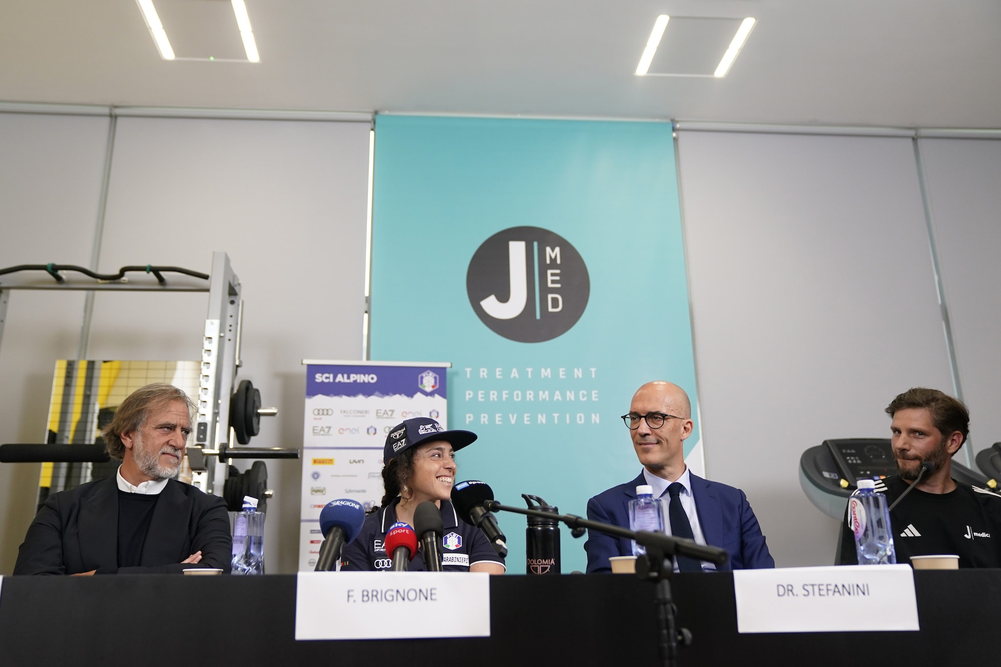 Federica Brignone al J Medical con il dott. Stefanini.