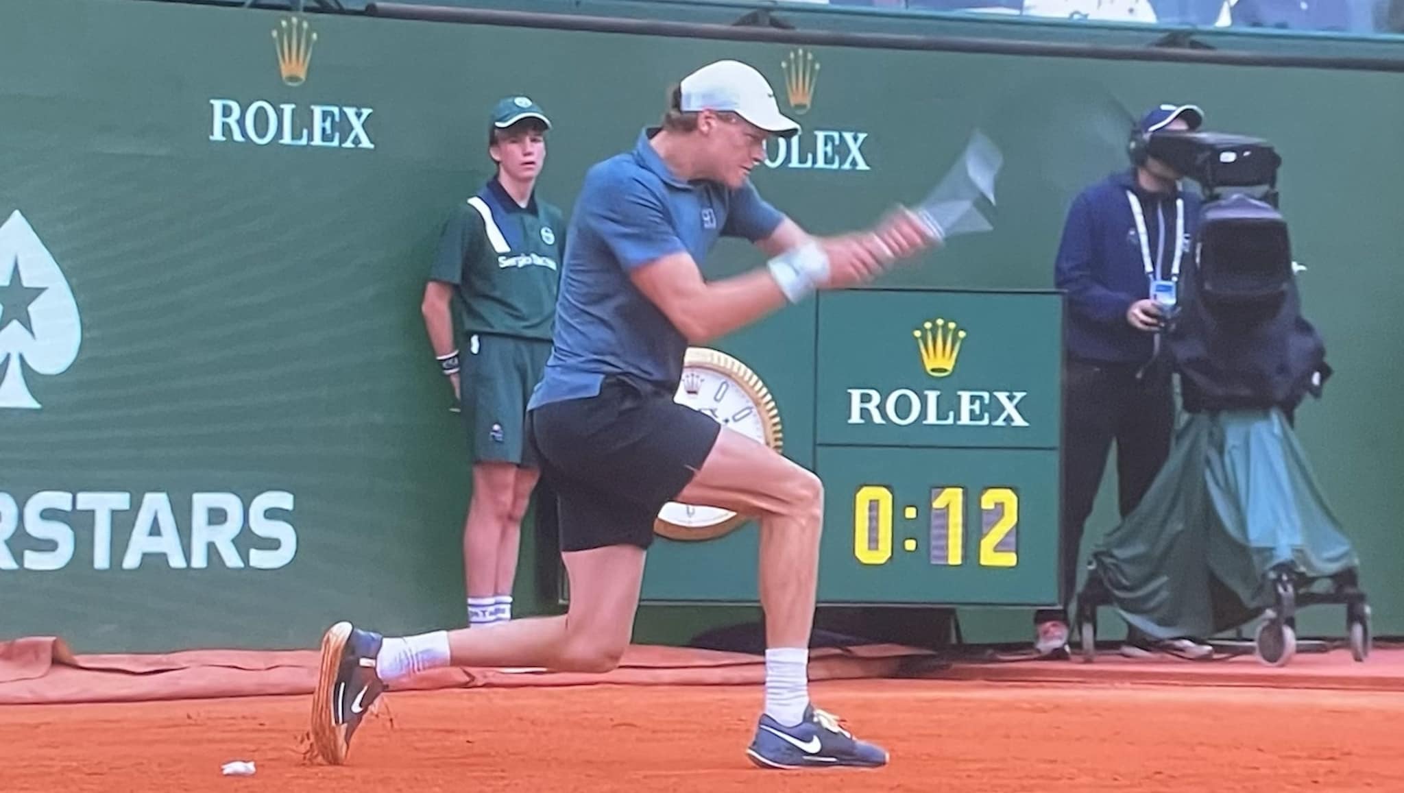 Il momento esatto in cui Sinner ha perso il fazzoletto