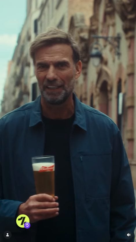 Anche Klopp nello spot del noto marchio di birra.
