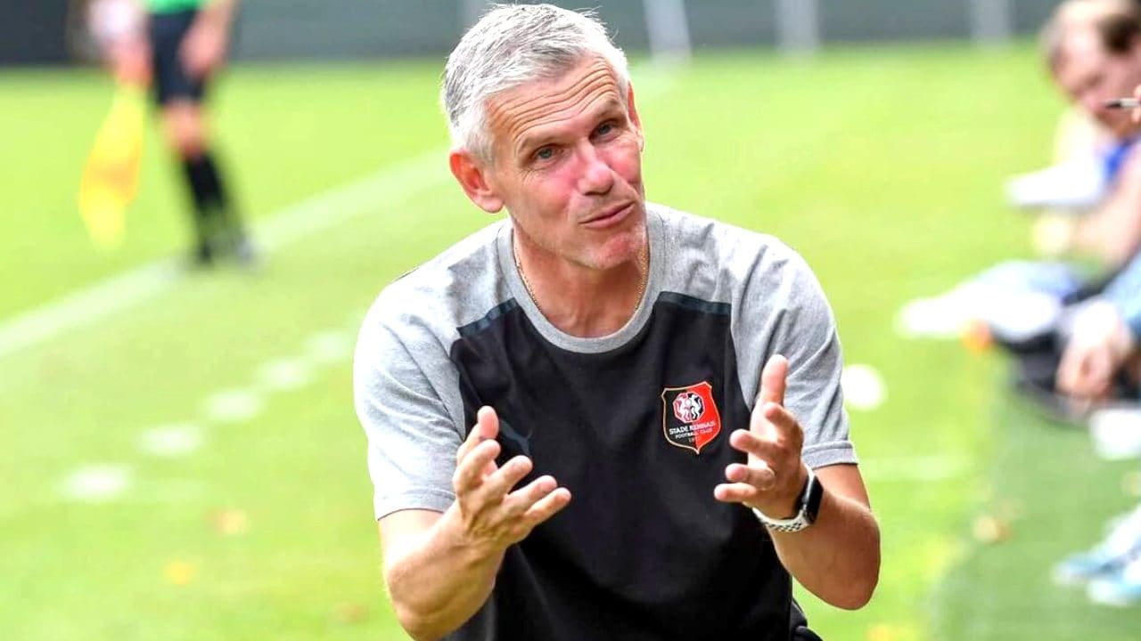 Sebastien Tambouret, ex tecnico del Rennes, squalificato per 6 mesi: "Atteggiamento intimidatorio"