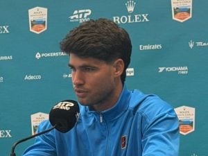 Carlos Alcaraz a Monte Carlo spiega cosa ruberebbe a Sinner: “Il modo in cui colpisce è unico”