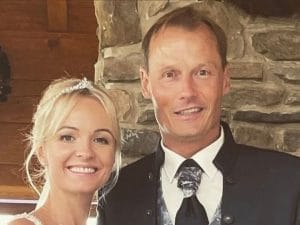 La moglie di Manninger gli dice addio dopo la morte: “Avevamo una vita così perfetta, non lo meritavamo”