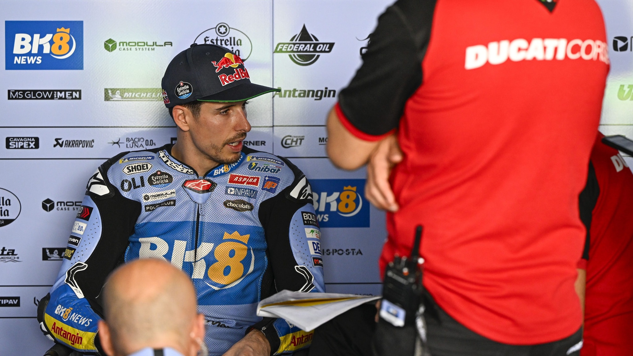 Alex Marquez spiega la crisi Ducati in MotoGP: "L'infortunio di Marc non c'entra nulla. È il regolamento"