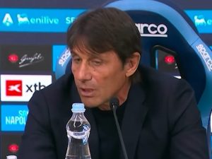 Conte e il discorso contro Inter, Milan e Juventus: “Solo il Napoli ha i fucili puntati addosso”