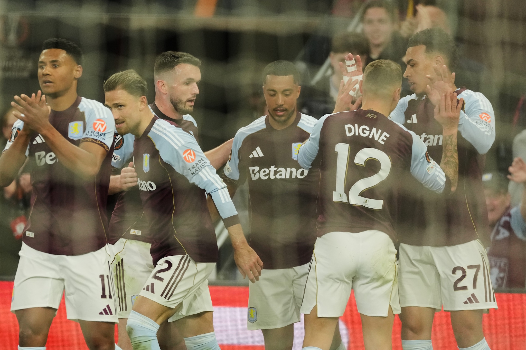 Poker d’assi per l’Aston Villa, che ha vinto 4–0 con il Bologna.