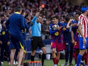 Barcellona, denuncia Uefa per l’eliminazione in Champions con l’Atletico Madrid: “Gravi irregolarità arbitrali”