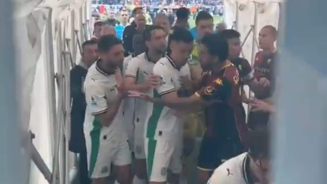 Il momento in cui interviene anche Ellertsson.