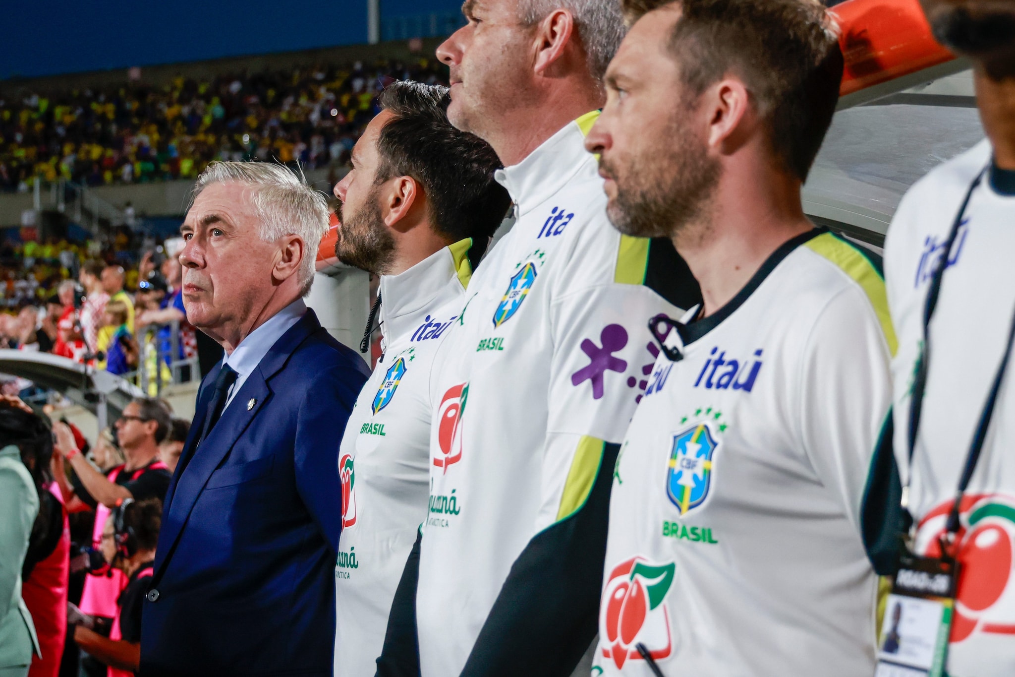 L’unica richiesta, accolta dalla Federcalcio brasiliana, è l’aumento dello stipendio per il suo staff tecnico