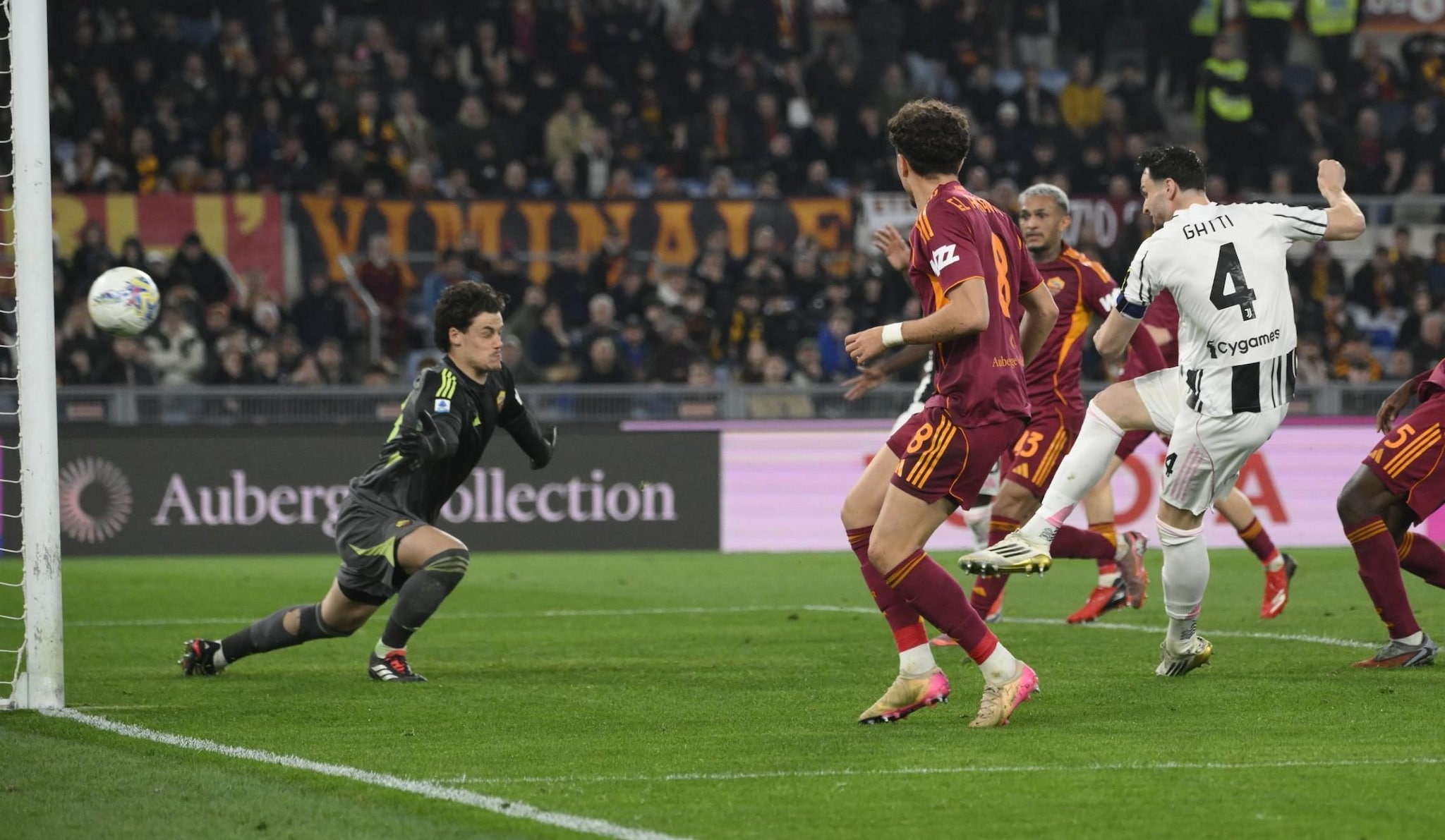 Como, Juve, Roma e Atalanta in corsa per il quarto posto: chi va in Champions a pari punti