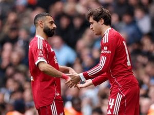 Chiesa in campo con il Liverpool dopo il ritiro dall’Italia, non ha nessun problema fisico