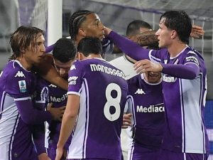 La Fiorentina batte la Lazio e allontana l’incubo retrocessione: partita decisa dal gol di Gosens