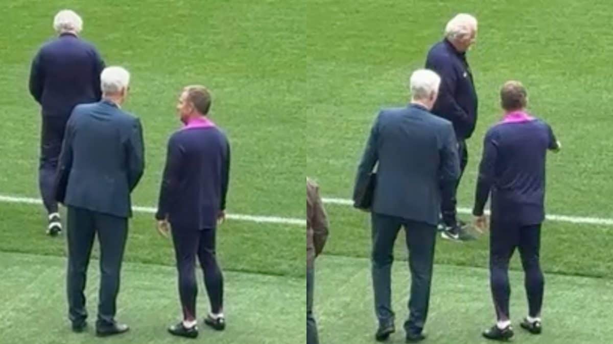 Flick si lamenta dell’erba del Metropolitano con il delegato UEFA.