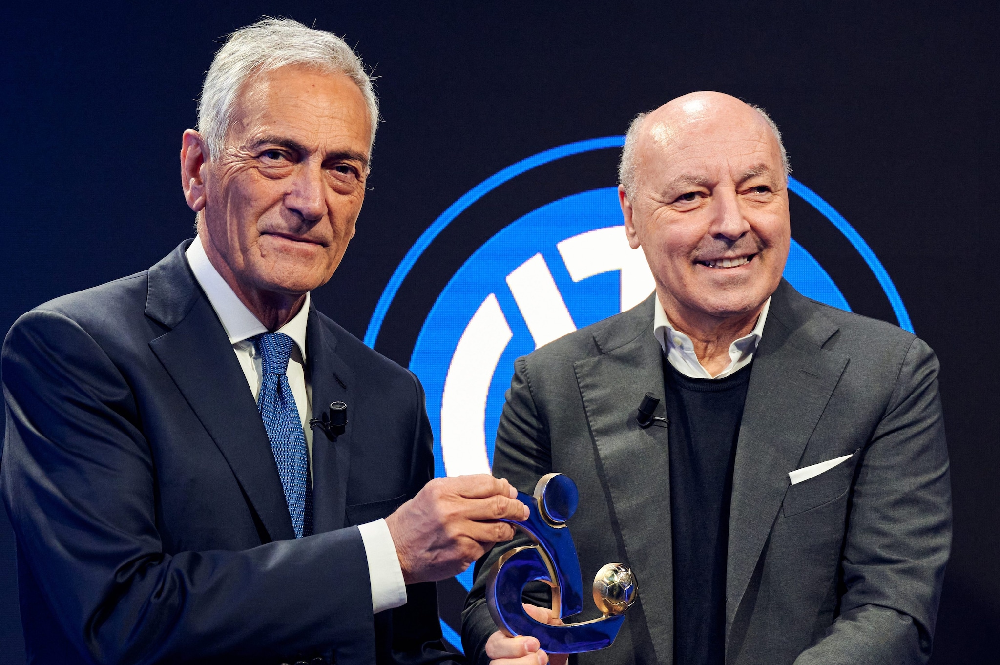 Gabriele Gravina col suo successore secondo l’IA, ovvero Beppe Marotta