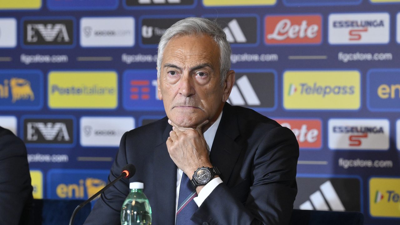 Gravina sarcastico: "Dovevo essere più bravo come calciatore, ho sbagliato due rigori con la Bosnia"