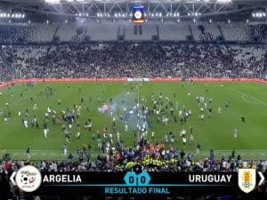 Algeria-Uruguay nello stadio della Juventus si è conclusa con una vistosa invasione di campo