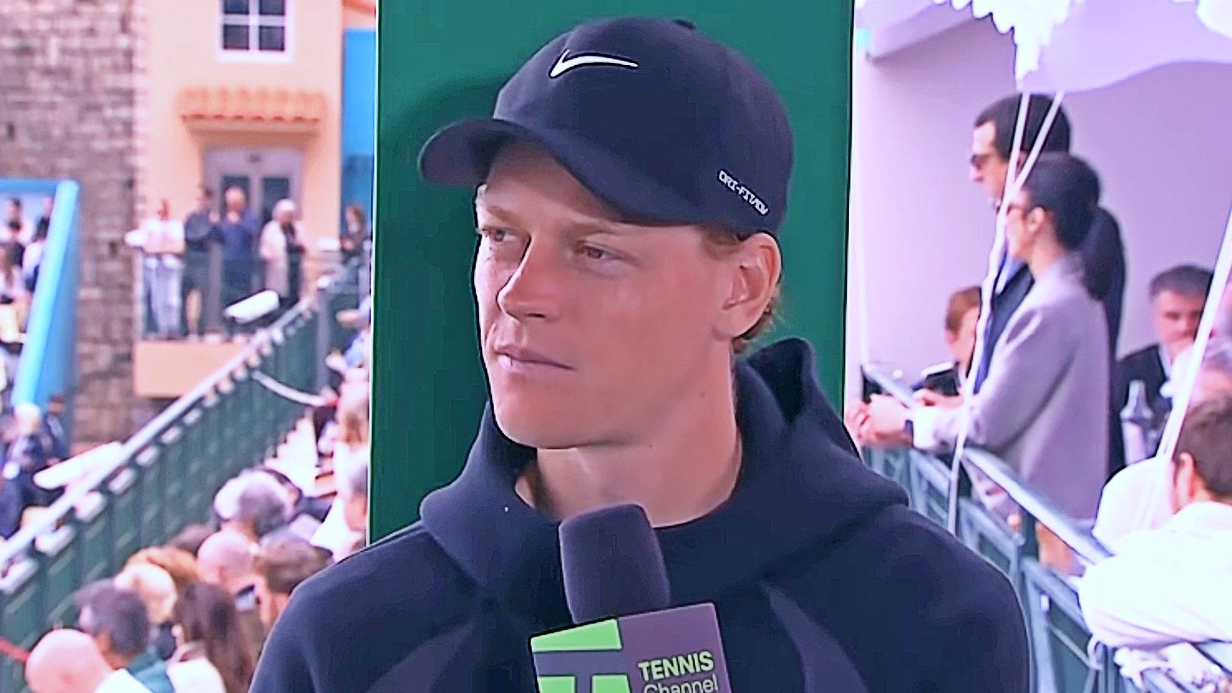 Jannik Sinner ama Monte Carlo: "Qui è tutto diverso. Dormo nel mio letto, conosco i ristoranti"