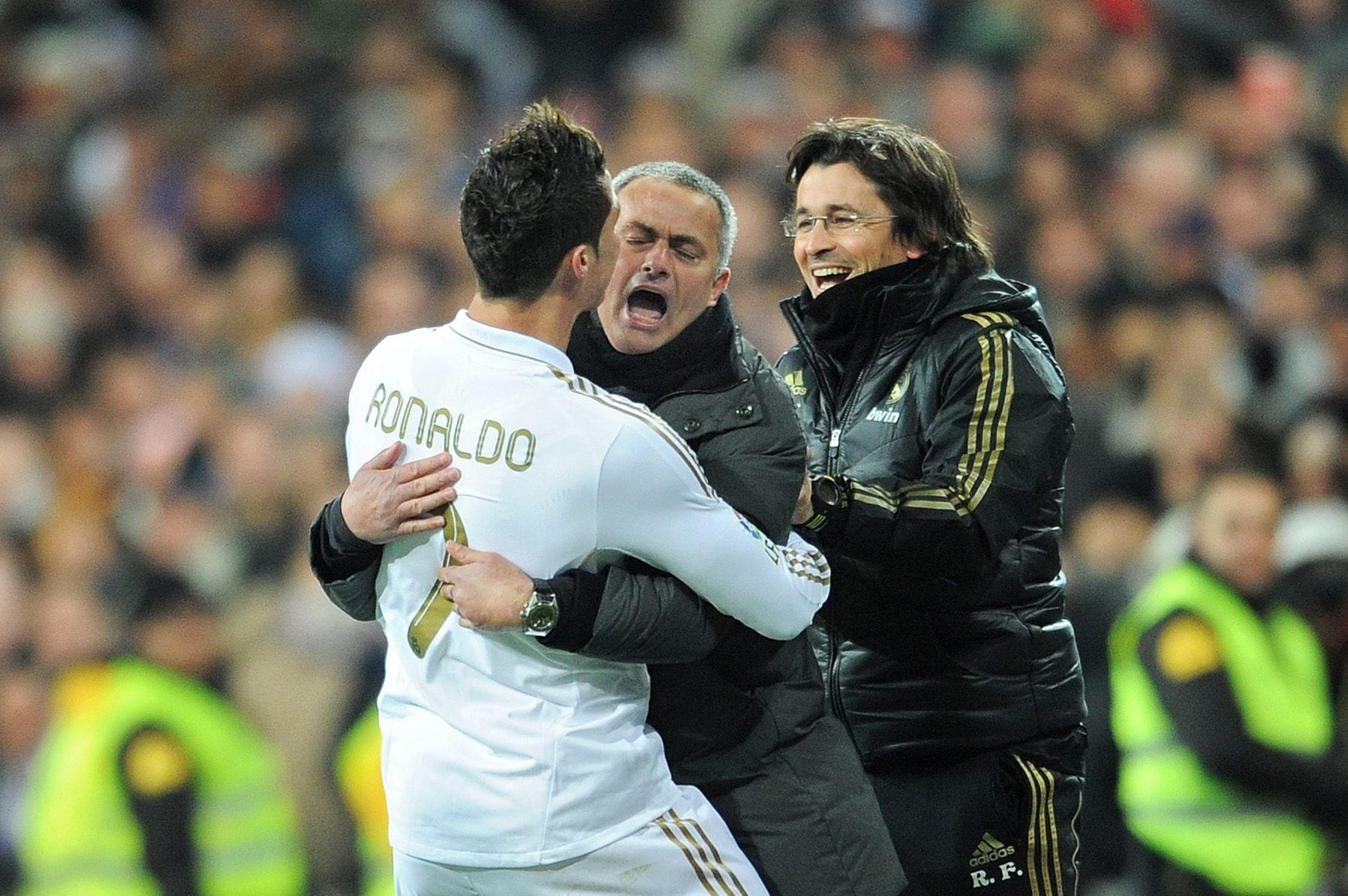 Un abbraccio tra José Mourinho e Cristiano Ronaldo quando entrambi erano al Real Madrid