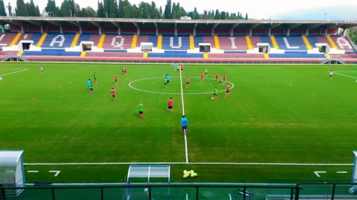 La vista interna dello stadio Gran Sasso d’Italia–Italo Acconcia.