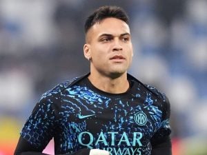 Infortunio per Lautaro Martinez, risentimento muscolare per il capitano dell’Inter: quante partite salta
