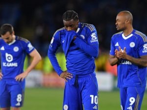 Il Leicester retrocede nella terza divisione inglese dieci anni dopo aver vinto la Premier League