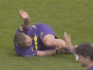 Holtby esce con uno squarcio alla tibia: Hubner si scusa su Instagram per il fallaccio