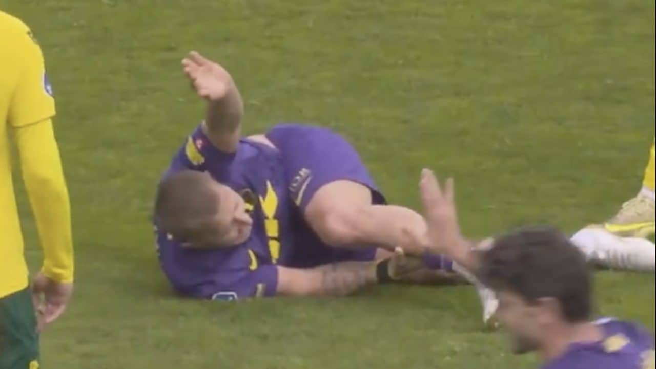 Holtby esce con uno squarcio alla tibia: Hubner si scusa su Instagram per il fallaccio