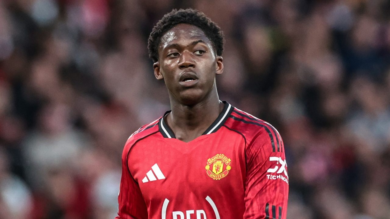 Mainoo riceverà un aumento di stipendio del 650%: il Manchester United lo blinda con il rinnovo