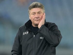 Mazzarri torna ad allenare due anni dopo l’esonero dal Napoli: pronto a firmare con l’Iraklis