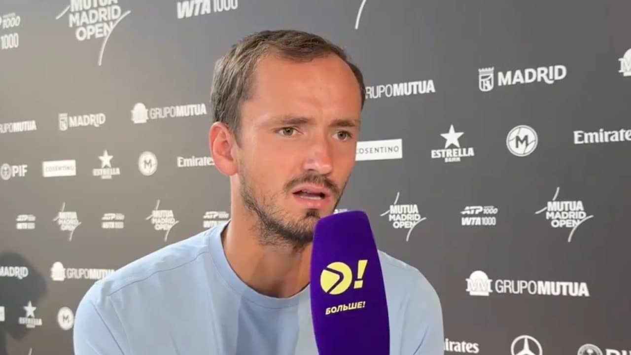 Medvedev: "Perdere 6-0 6-0 è stato umiliante, ci è voluta una settimana per capire cosa fare"