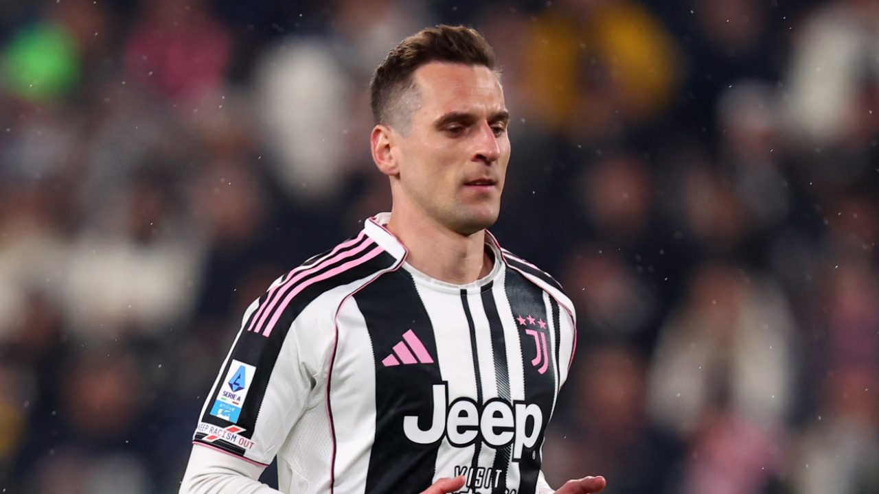 Milik si è infortunato di nuovo dopo l'ultimo allenamento: Spalletti lo perde per un tempo indefinito