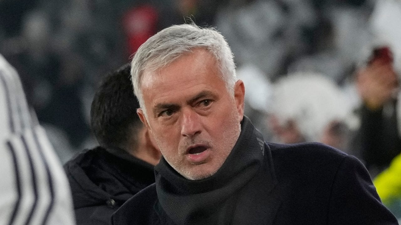 Il paradosso di José Mourinho: più esoneri che trofei, ma le squadre importanti lo vogliono ancora