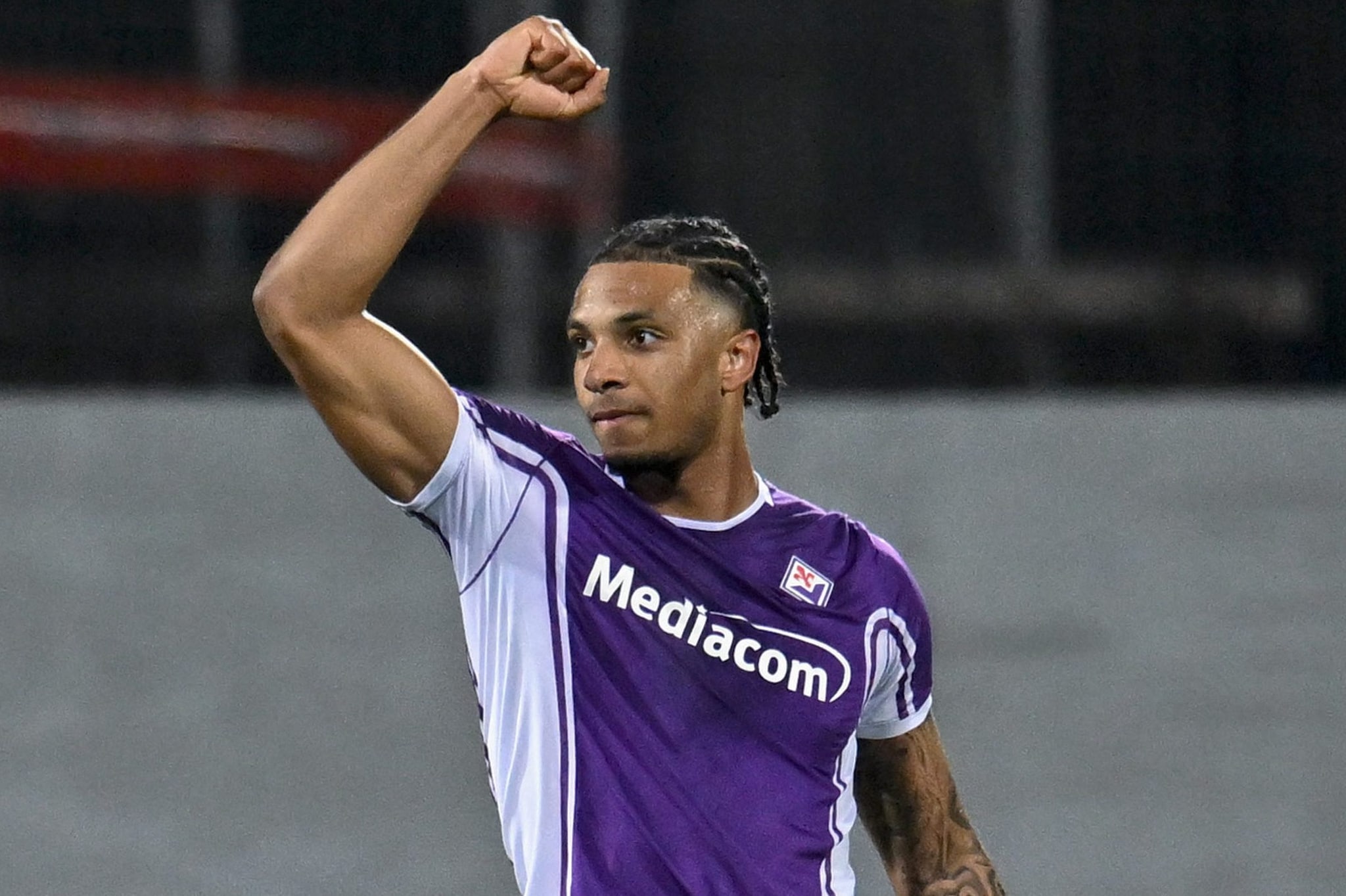 Cher Ndour è titolare nel centrocampo della Fiorentina e dell’Under 21