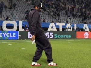 Il rituale prepartita di Olise dura solo pochi secondi ma è il nuovo tormentone della Champions