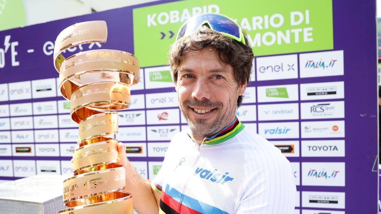 Oscar Freire arrestato, l'ex campione di ciclismo accusato di violenza domestica dalla moglie