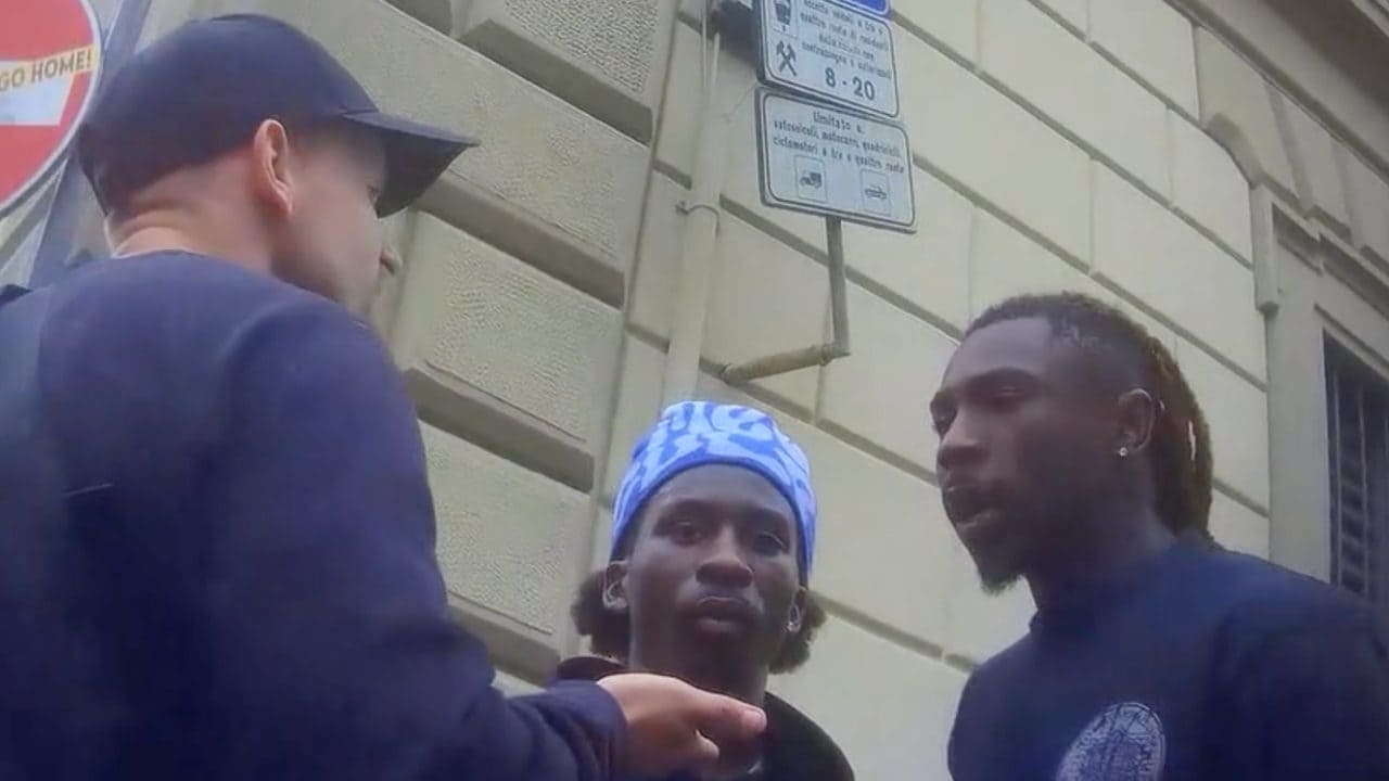 Kean e Pengwin a Le Iene, il chiarimento finisce male: “Hai due secondi per andare via da casa mia”