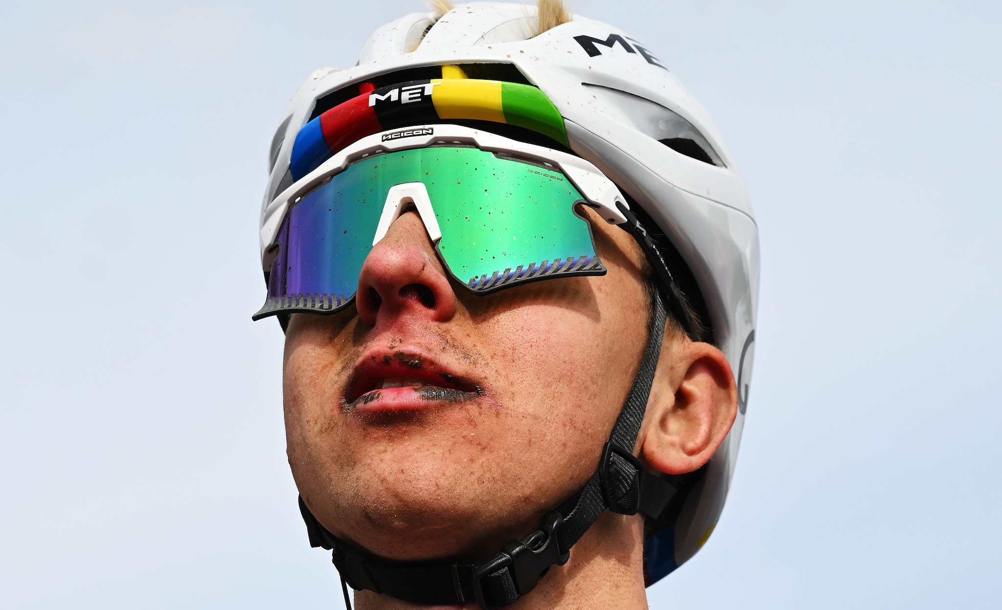 Tadej Pogacar perde la Parigi-Roubaix ma ci restituisce un nuovo sogno dell'impossibile